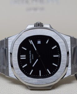 Patek Philippe replica nautilus 5711 black dial