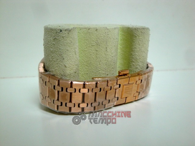 audemars piguet replica chrono offshore leo messi rose gold white dial panda imitazione copia - immagine 5