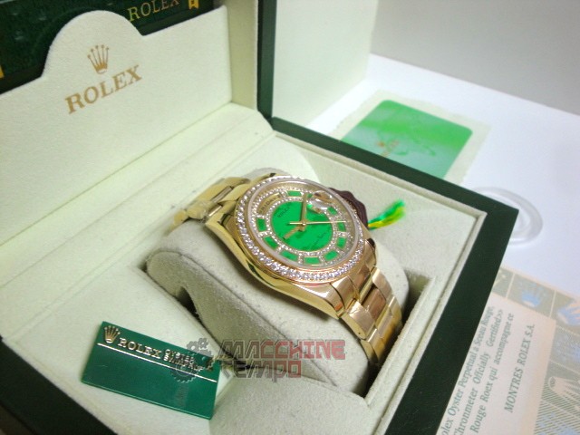 rolex replica daydate ll SARU oro giallo diamond bezel orologio replica copia imitazione - immagine 4