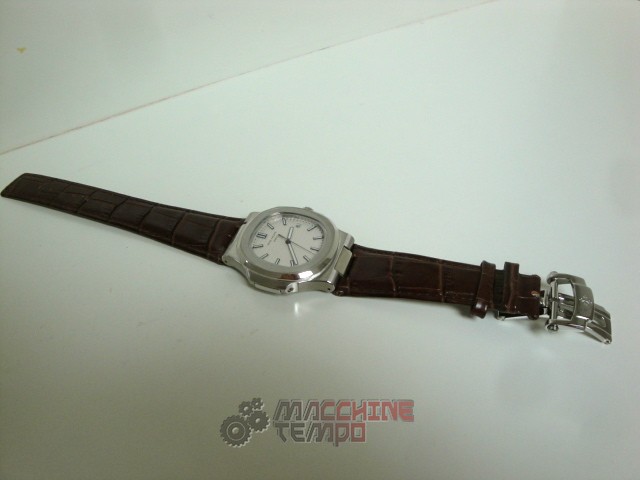 patek philippe replica nautilus white dial skeletron acciaio strip leather orologio imitazione - immagine 2