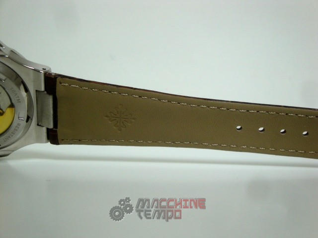 patek philippe replica nautilus white dial skeletron acciaio strip leather orologio imitazione - immagine 10