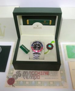 Alternative view of rolex replica vintage GMT master II 1675 rosso blue jubilèè plexi glass