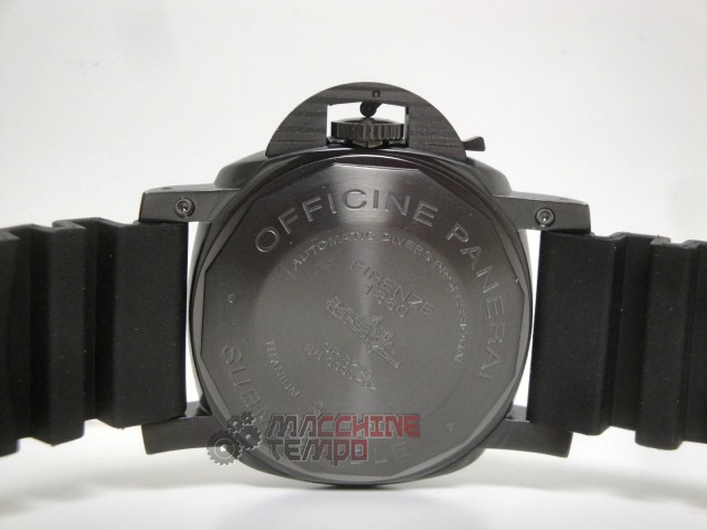 Panerai replica luminor submersible 1950 carbotech 3 days automatic 47mm PAM00616 imitazione copia - immagine 9