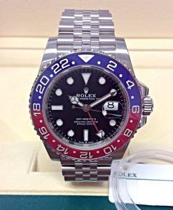 Alternative view of rolex replica GMT master II 126710BLRO rosso blue jubilèè orologio replica