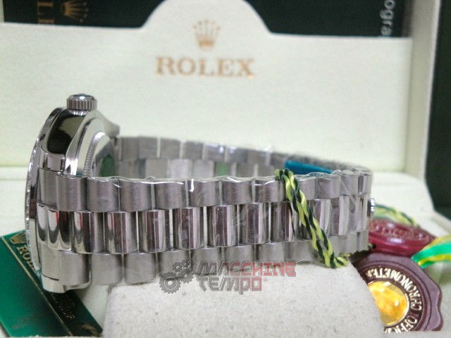 rolex replica daydate ll platinum white gold black dial brillantini bezel orologio replica copia imitazione - immagine 11