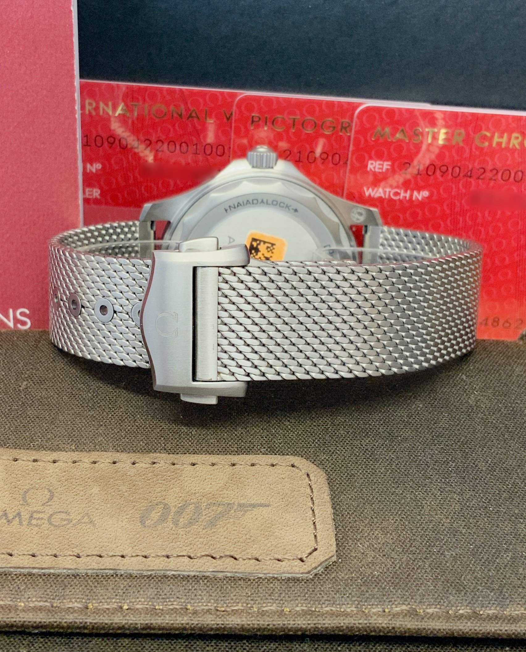 Omega replica Seamaster James Bond 007 Edition - immagine 3