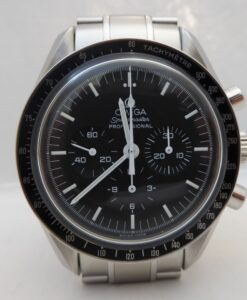 Omega replica Speedmaster chronograph black dial