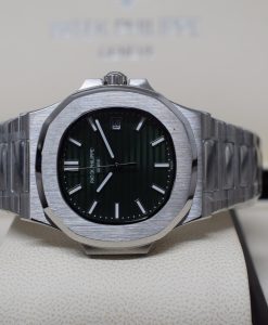 Patek Philippe replica nautilus 5711 green dial